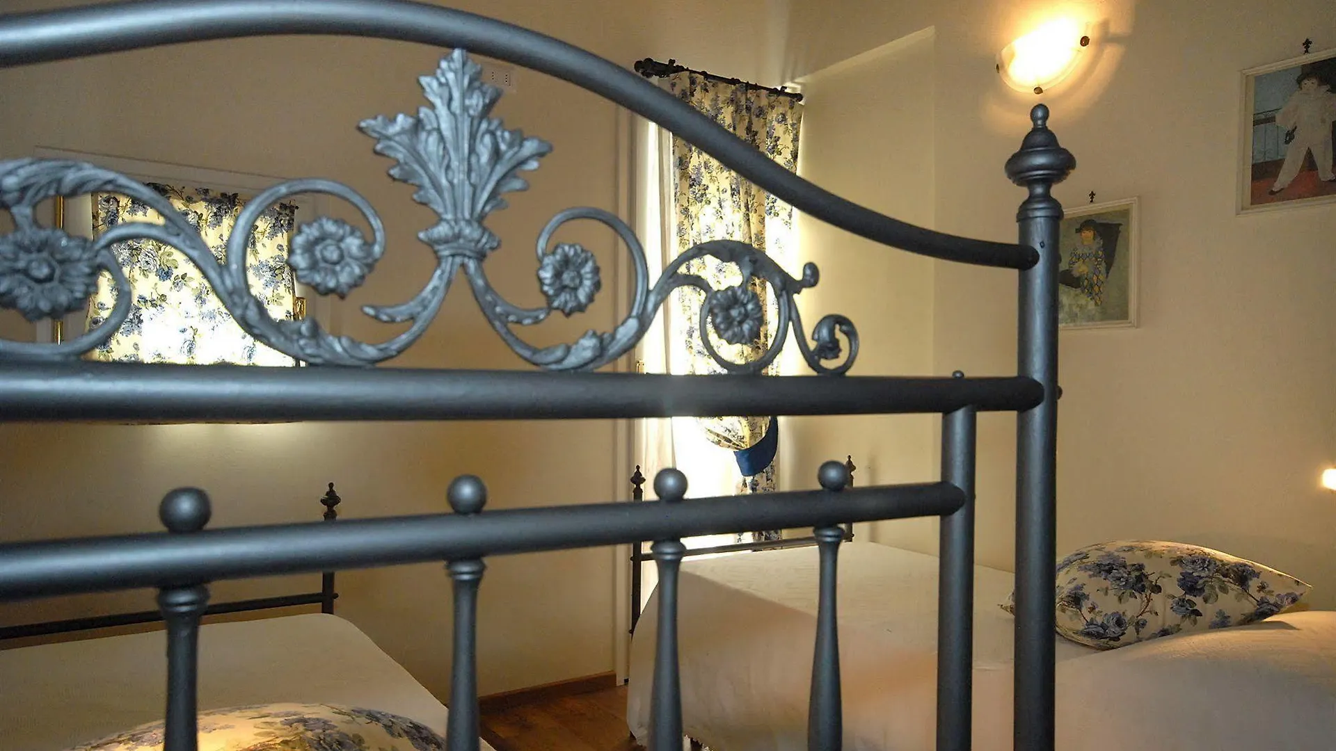 Castello Di Montegonzi Guest House Florence 0*,  Italy