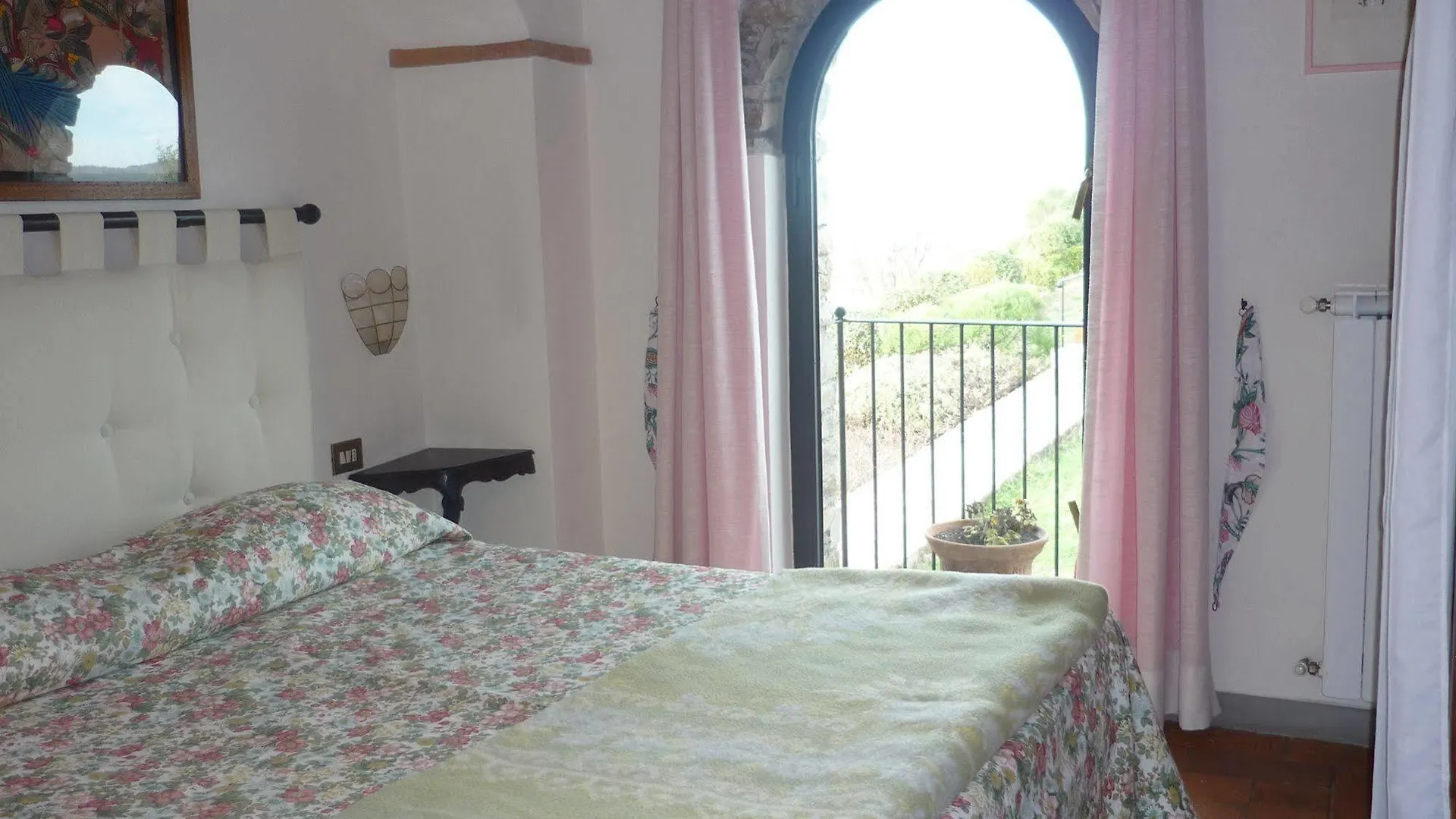 Castello Di Montegonzi Guest House Florence Country house
